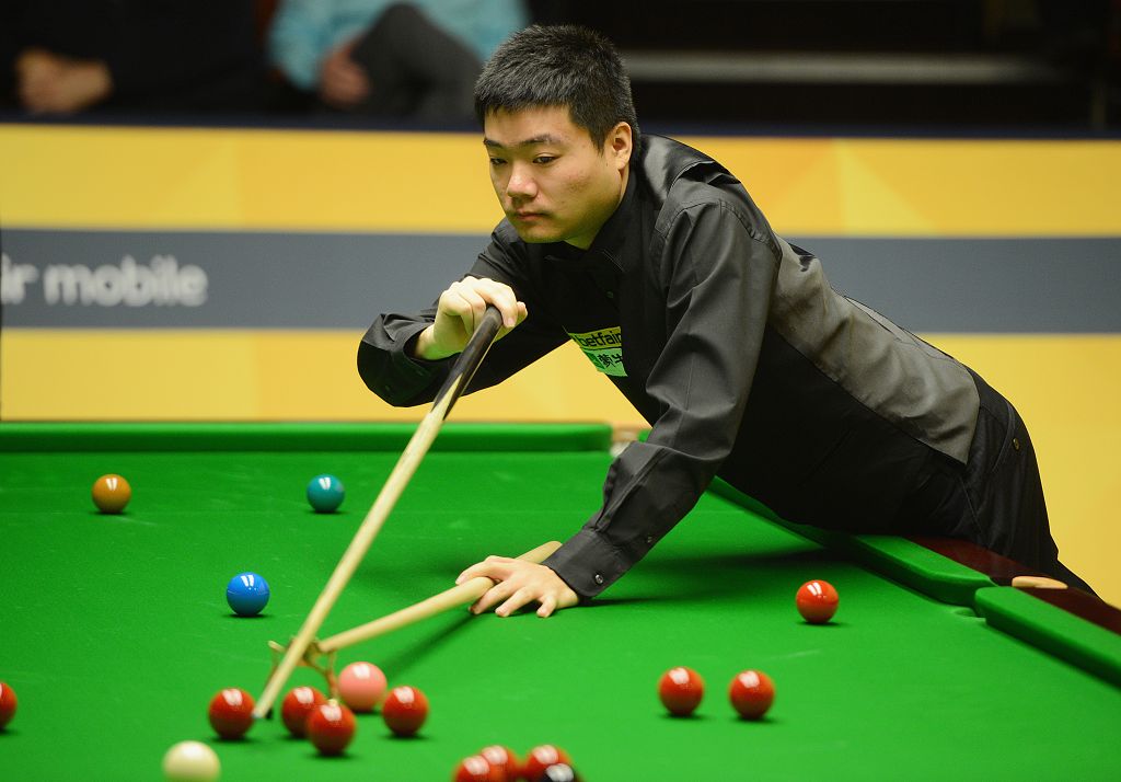 在场下也是 在场下也是