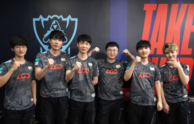 它的特点是 它的特点是