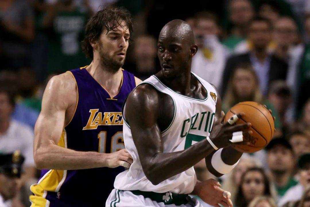 透过罗斯本 透过罗斯本